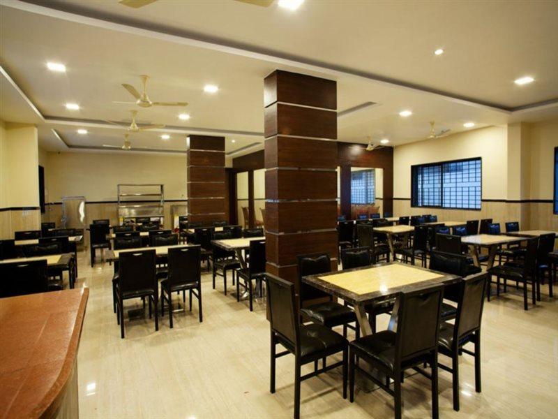Hotel Mahalakshmi Residency Kollur Exteriér fotografie