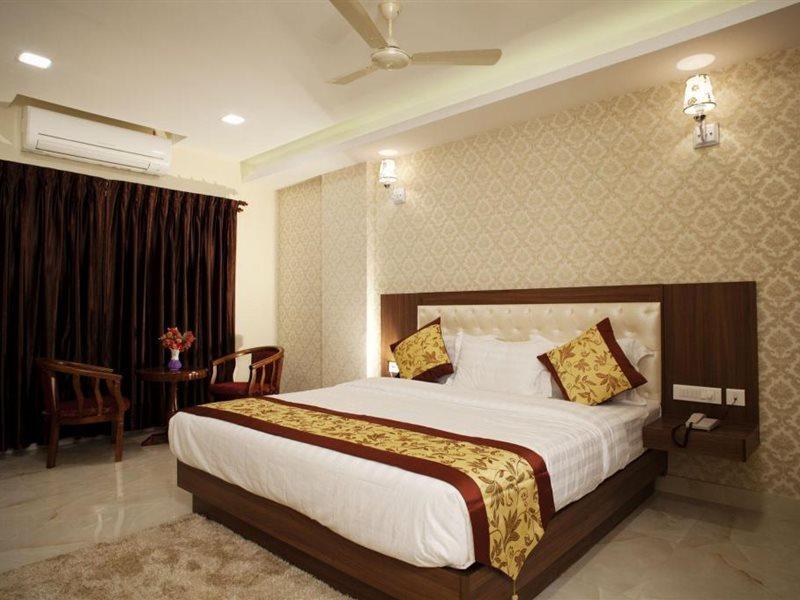 Hotel Mahalakshmi Residency Kollur Exteriér fotografie