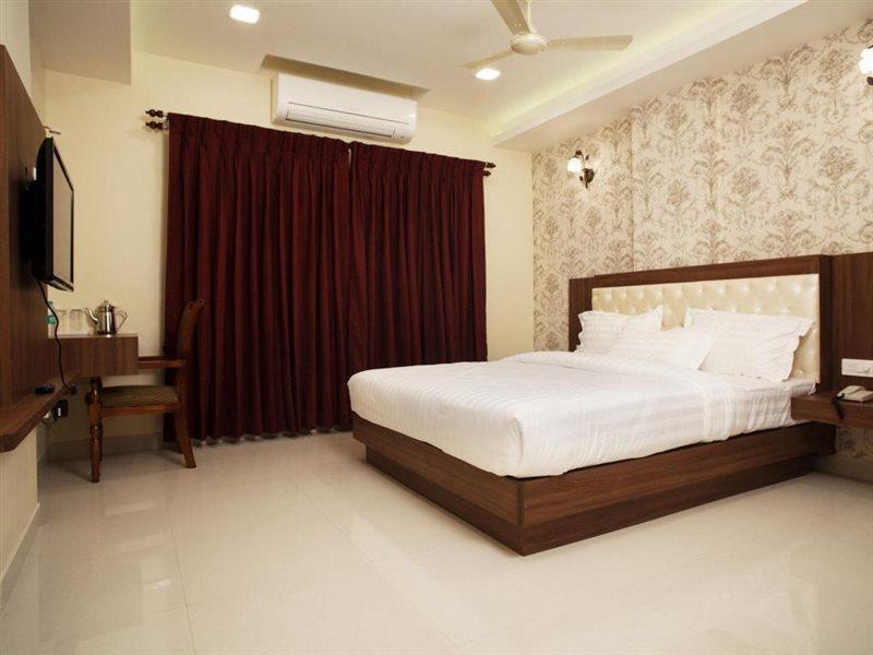 Hotel Mahalakshmi Residency Kollur Exteriér fotografie