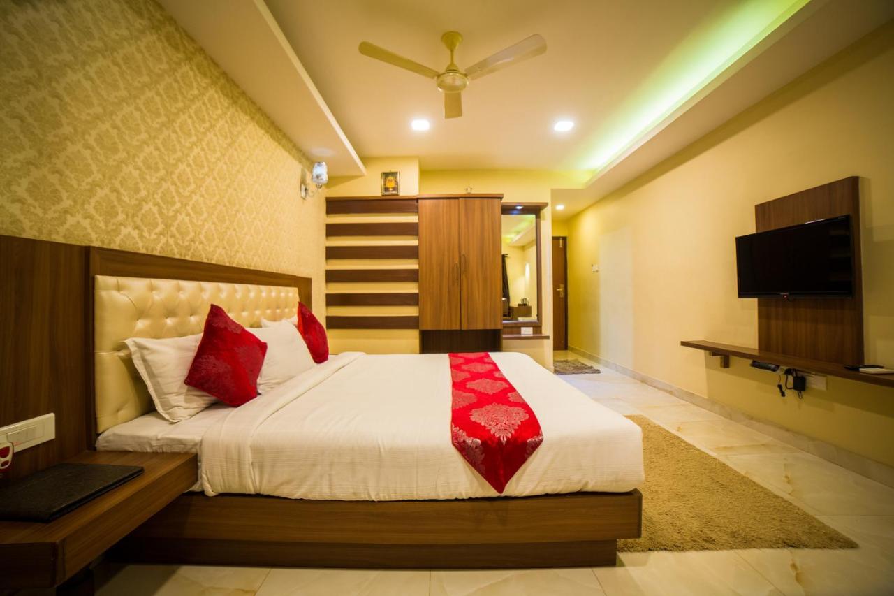 Hotel Mahalakshmi Residency Kollur Exteriér fotografie